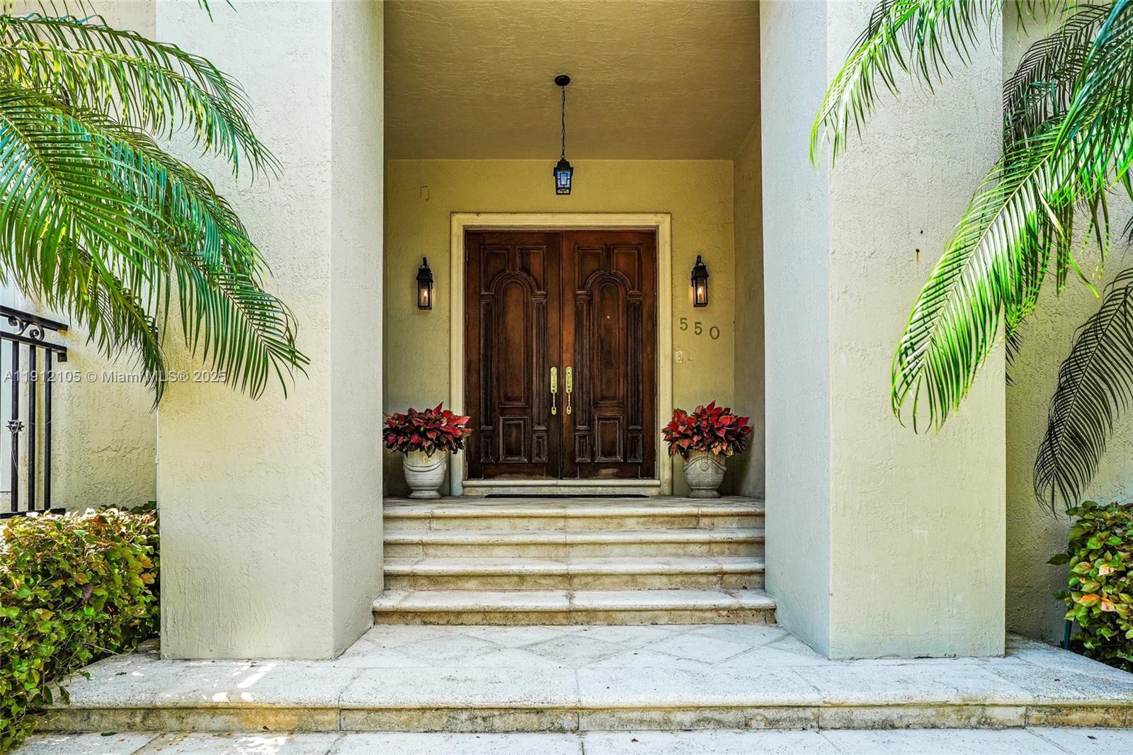 550 Harbor Dr Key Biscayne, FL 33149