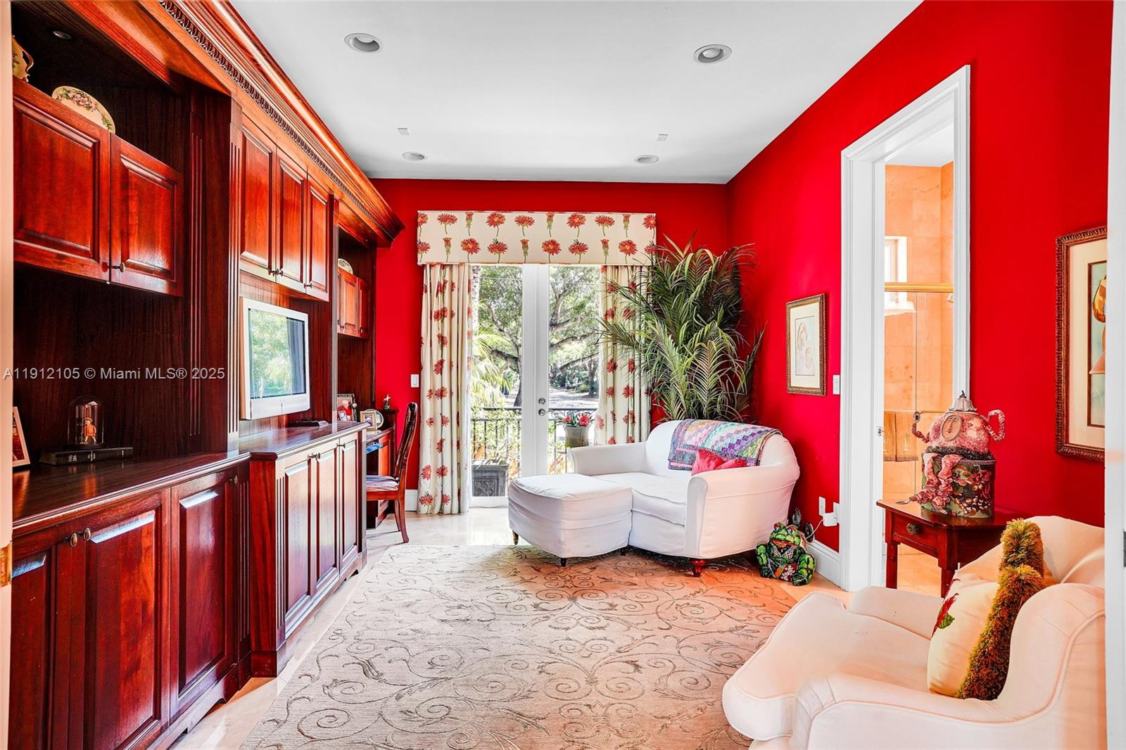 550 Harbor Dr Key Biscayne, FL 33149