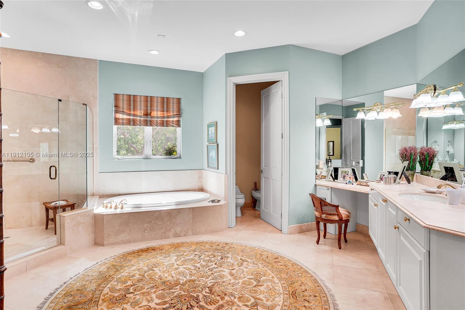 550 Harbor Dr Key Biscayne, FL 33149