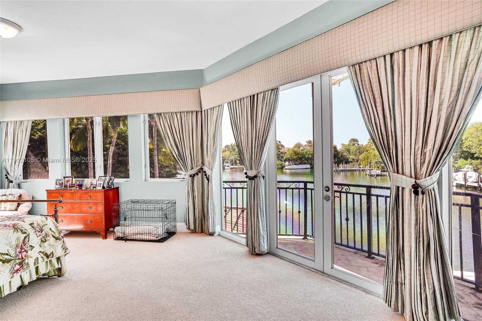 550 Harbor Dr Key Biscayne, FL 33149