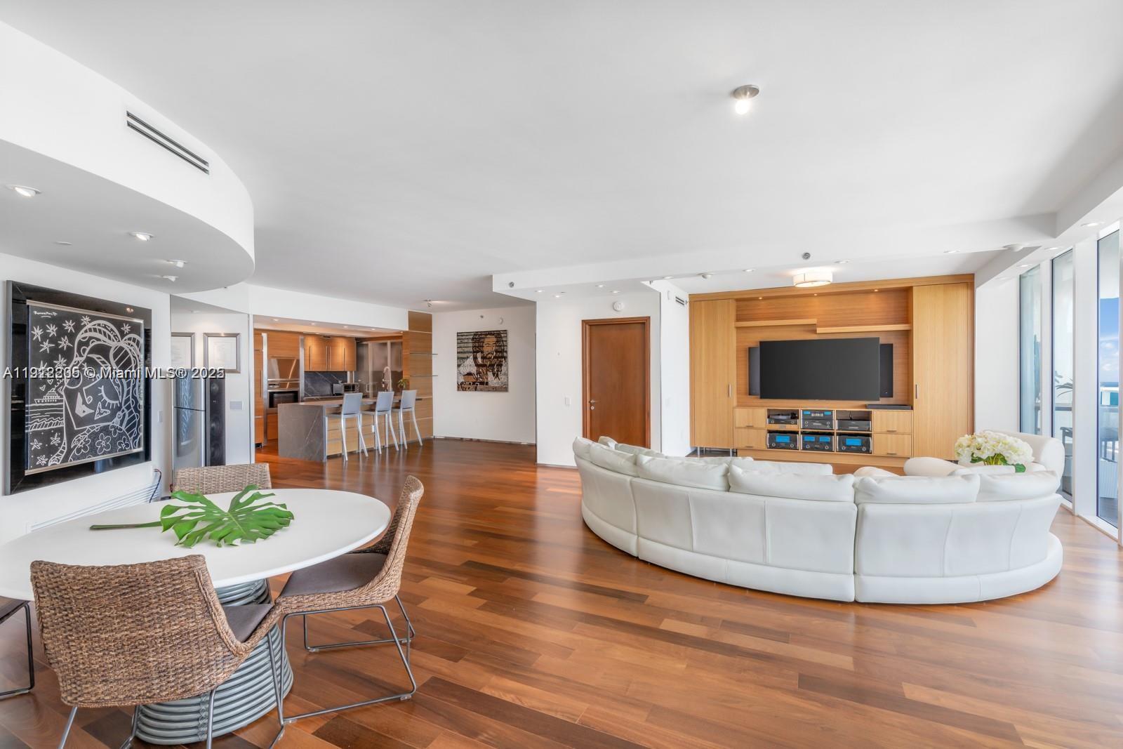 450 Alton Rd #3303 Miami Beach, FL 33139