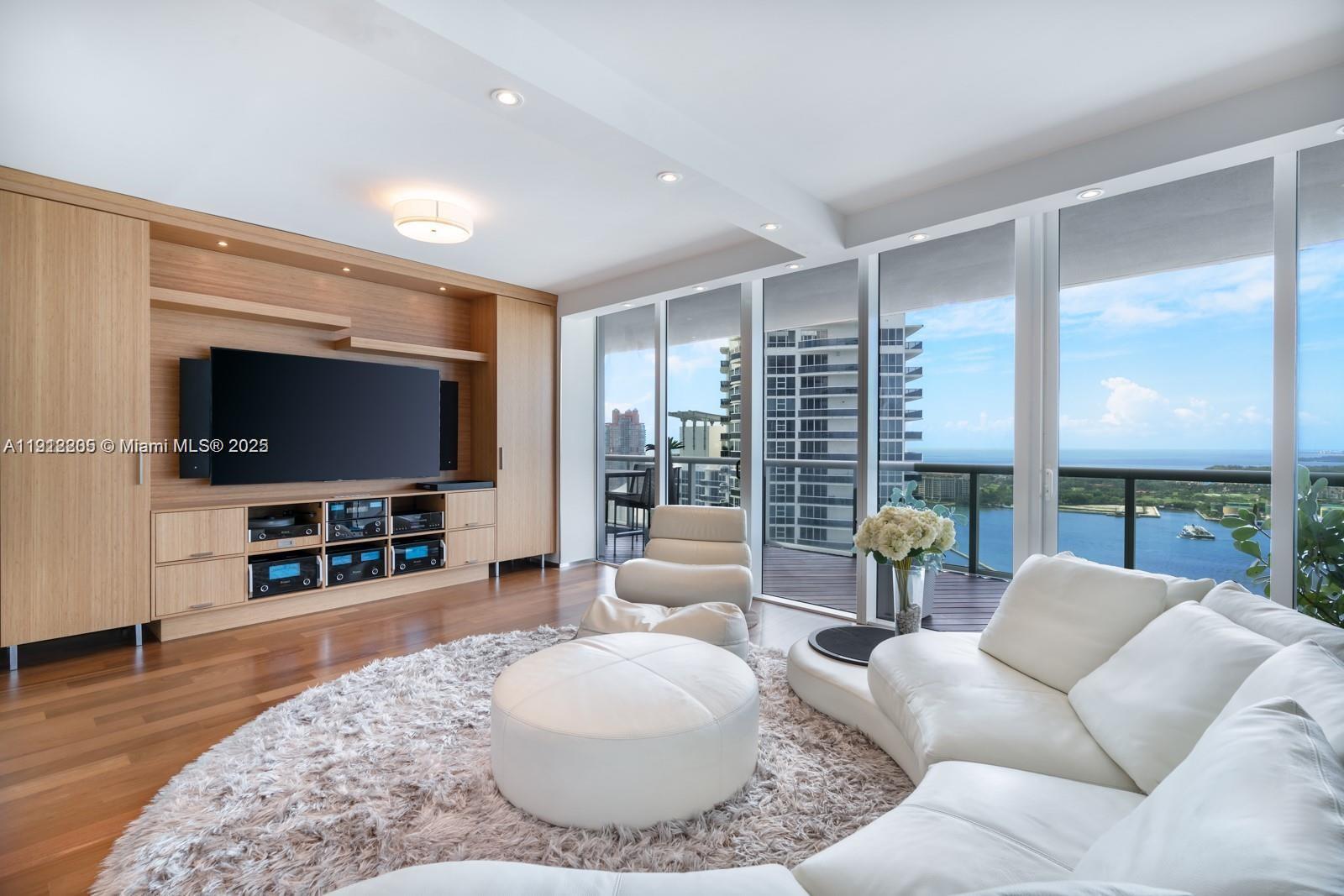 450 Alton Rd #3303 Miami Beach, FL 33139