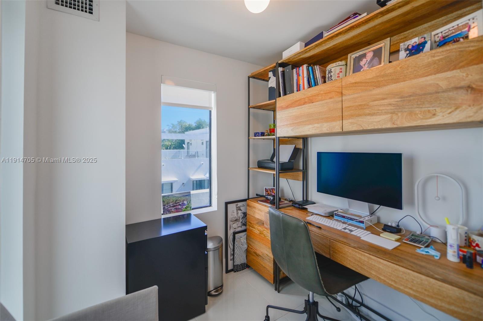 3318 Day Ave #7 Miami, FL 33133