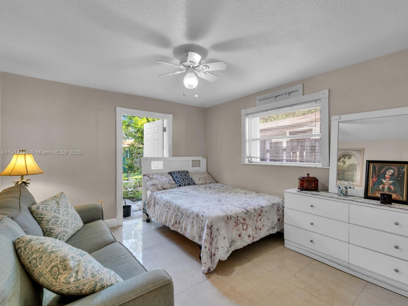 6561 NW 28th St Sunrise, FL 33313