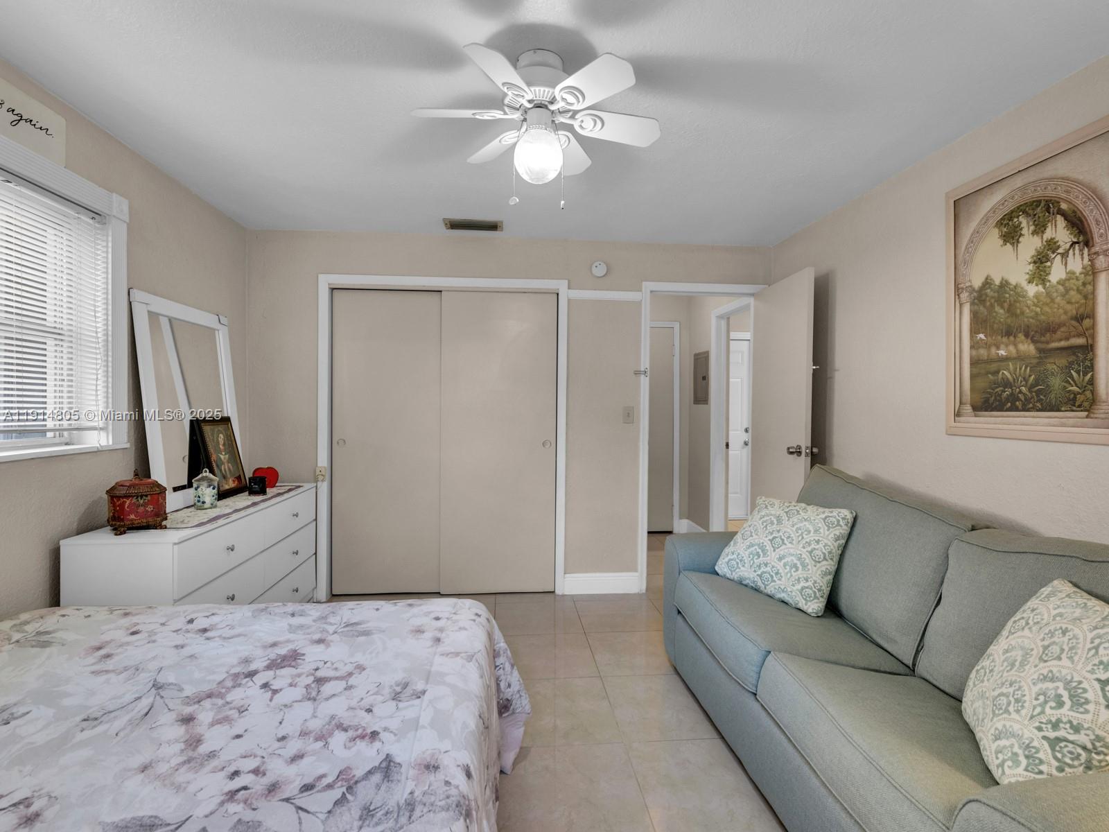 6561 NW 28th St Sunrise, FL 33313