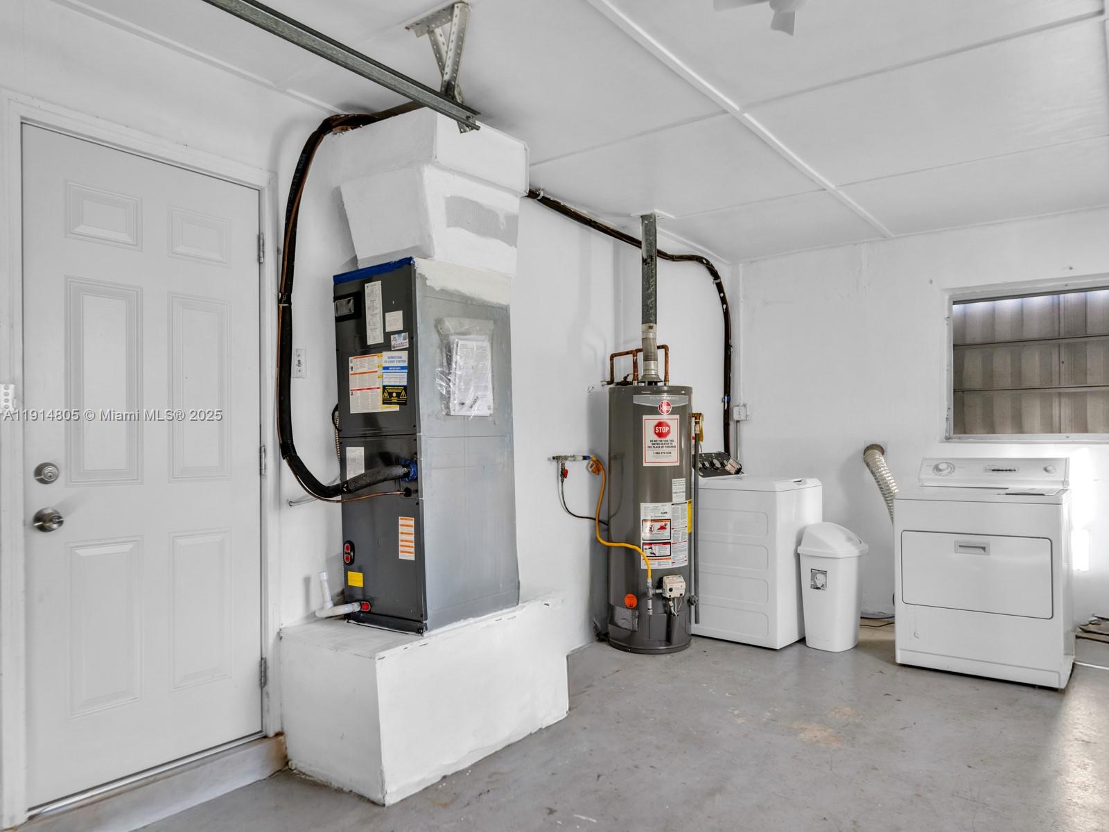 6561 NW 28th St Sunrise, FL 33313