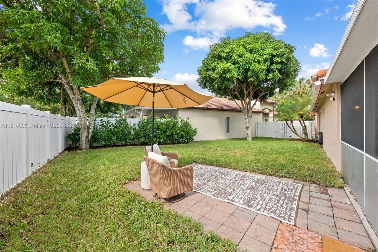 6232 NW 38th Dr Coral Springs, FL 33067