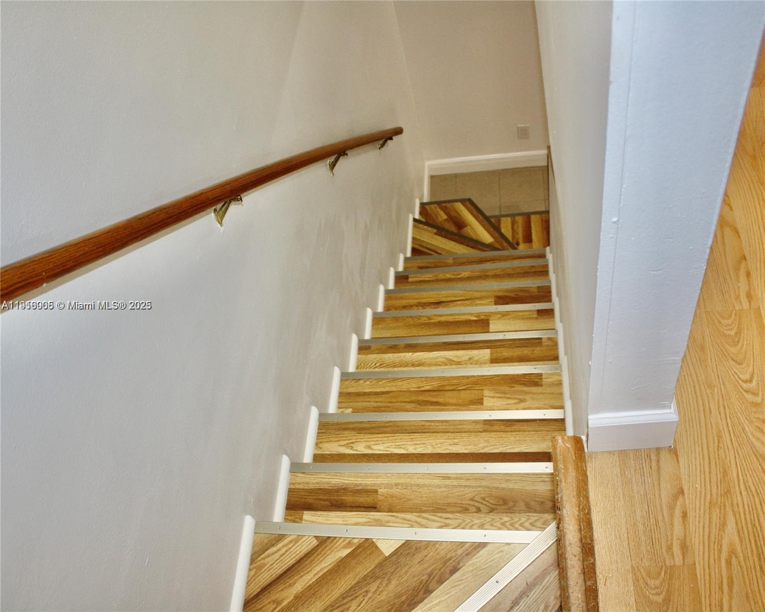 2079 W 54th Ter #29 Hialeah, FL 33016