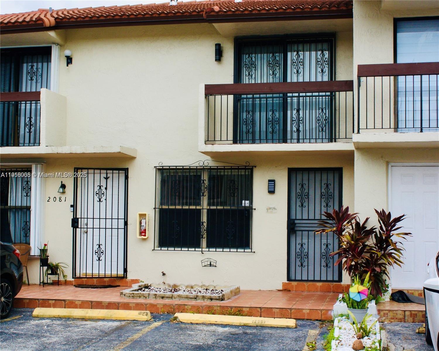 2079 W 54th Ter #29 Hialeah, FL 33016