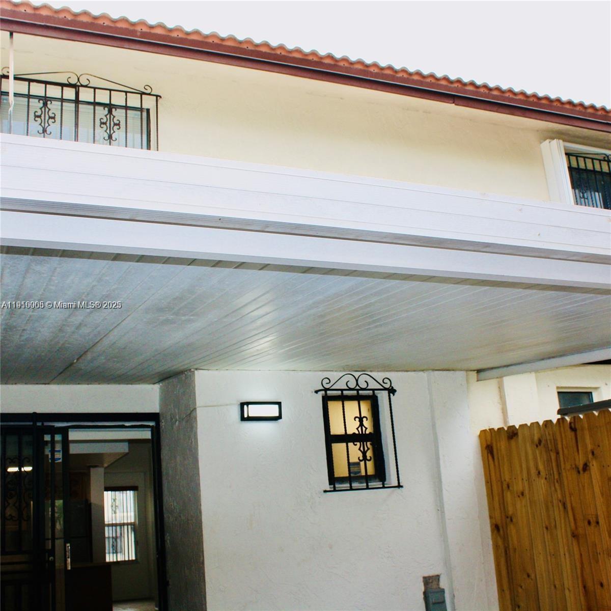 2079 W 54th Ter #29 Hialeah, FL 33016