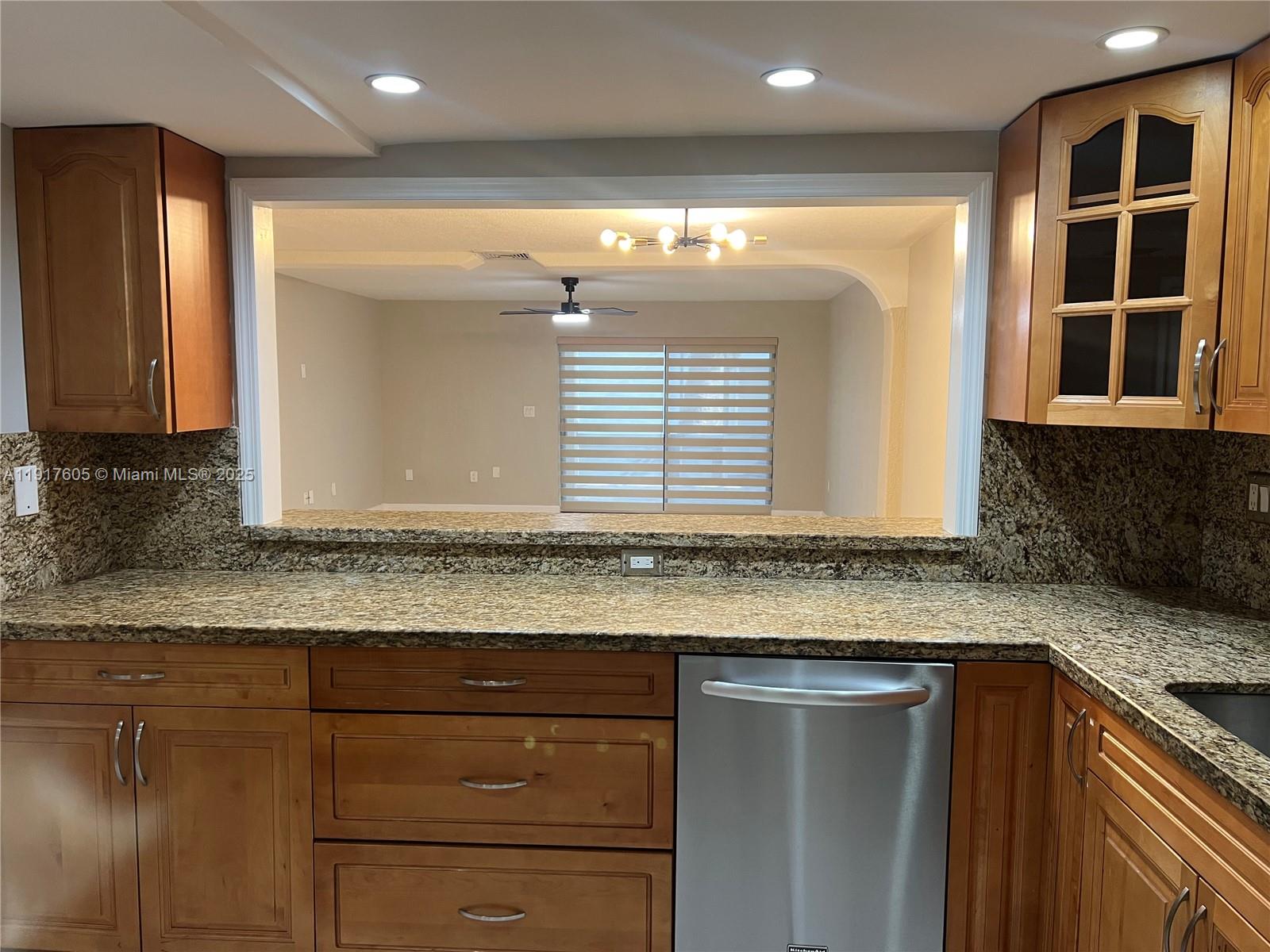 10022 NW 41st St #36-4