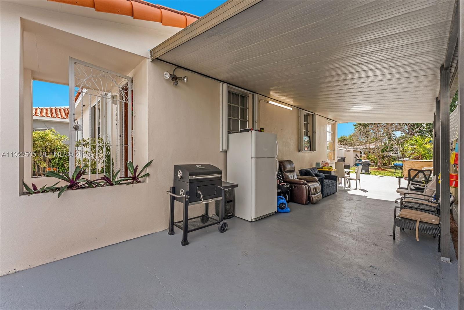 166 E 15th St Hialeah, FL 33010