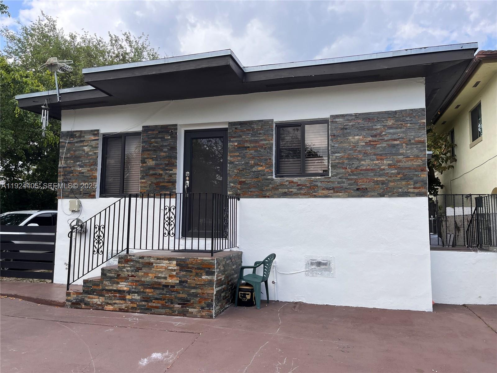 55 NW 44th St Miami, FL 33127