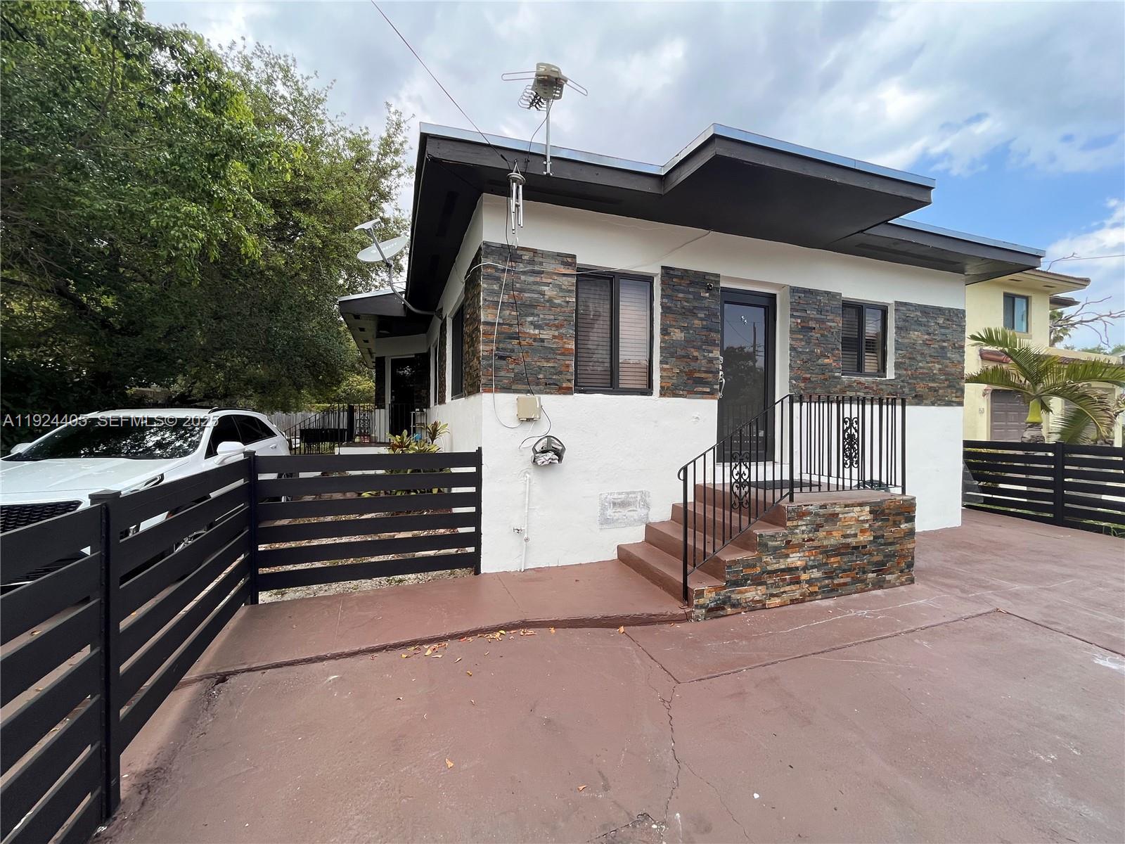 55 NW 44th St Miami, FL 33127