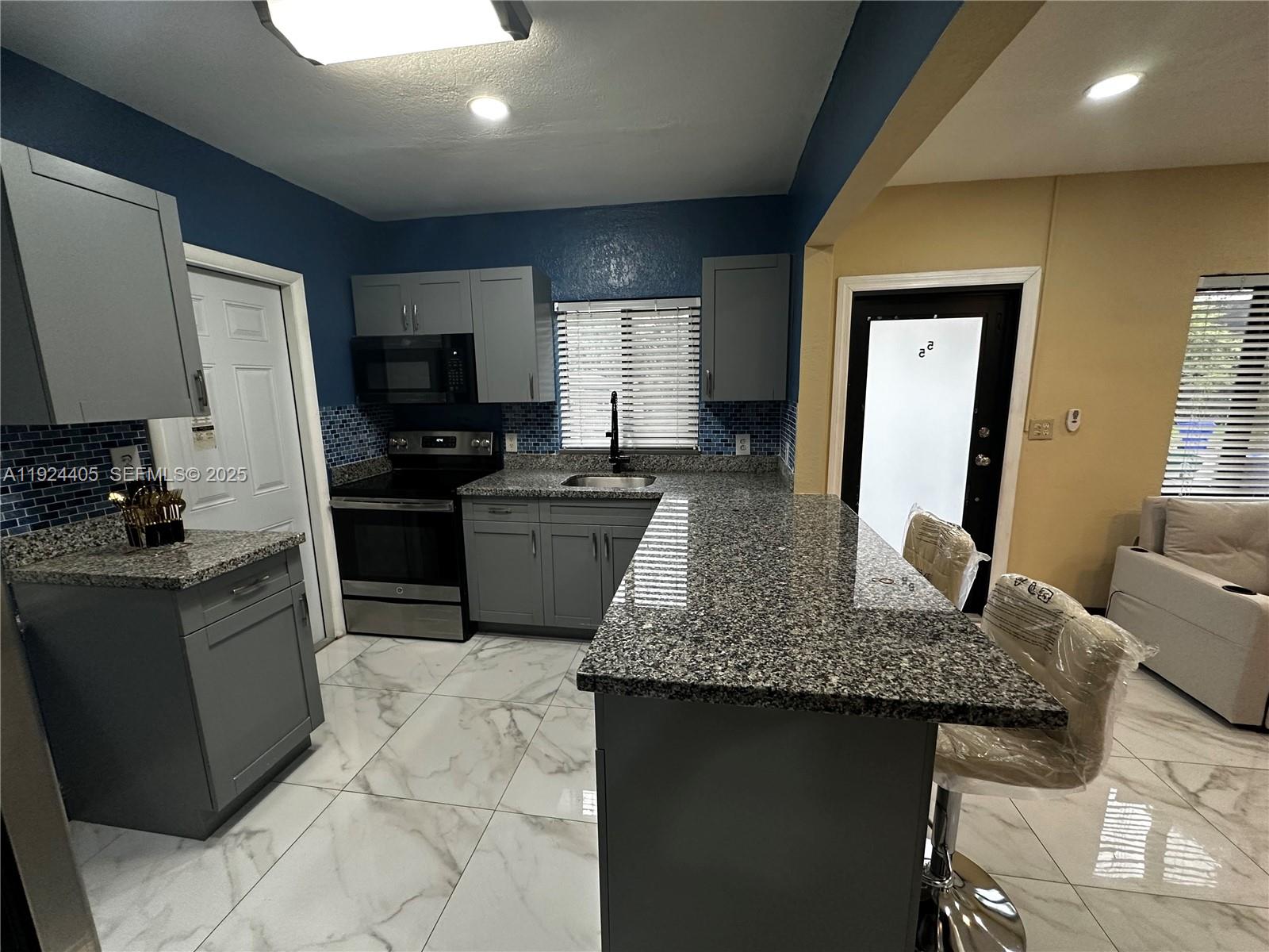 55 NW 44th St Miami, FL 33127