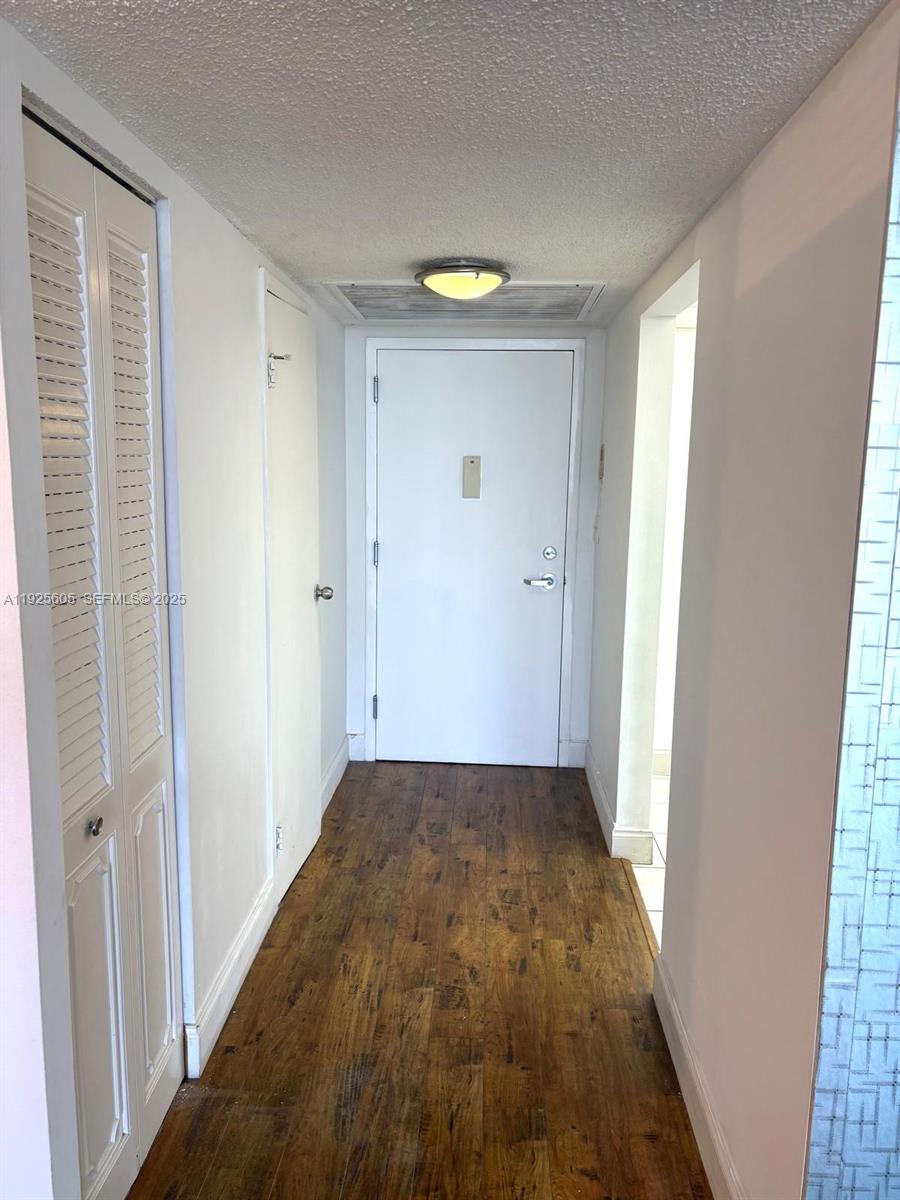 1000 Parkview Dr #605 Hallandale Beach, FL 33009