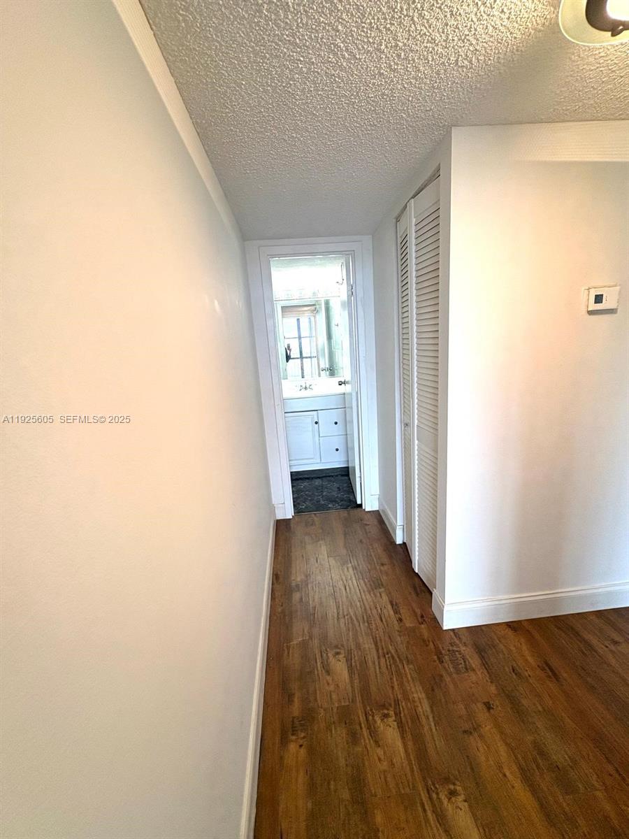 1000 Parkview Dr #605 Hallandale Beach, FL 33009