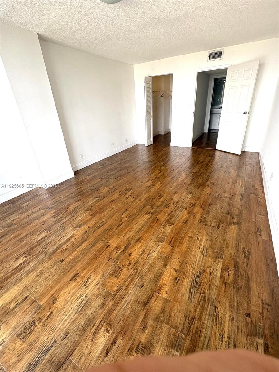 1000 Parkview Dr #605 Hallandale Beach, FL 33009