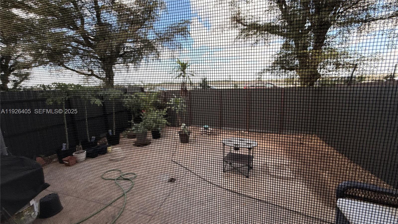 15369 SW 8th Ln Miami, FL 33194