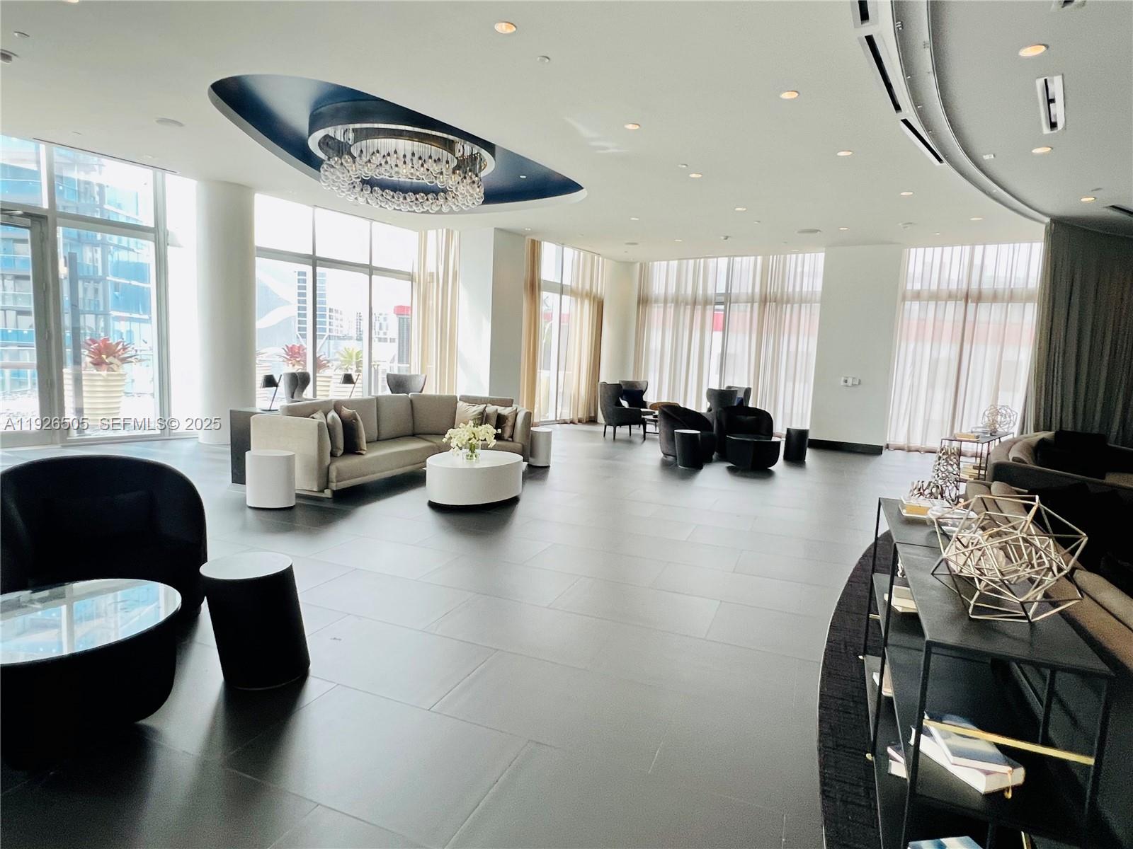 image Paramount Miami Worldcenter35