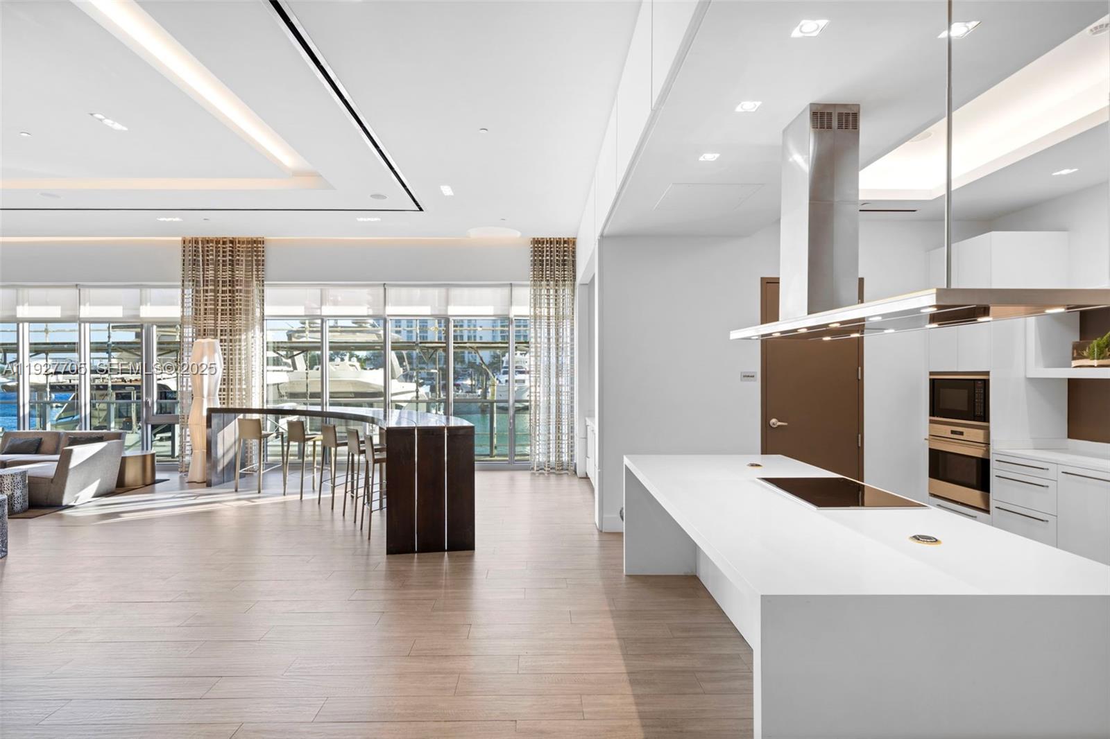 17301 Biscayne Blvd #1803 North Miami Beach, FL 33160