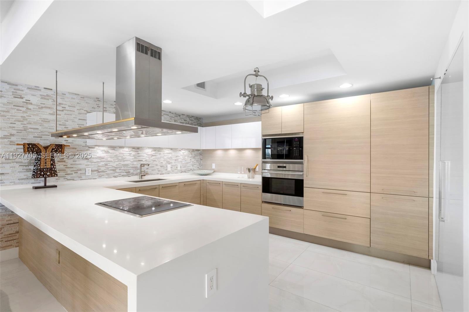 17301 Biscayne Blvd #1803 North Miami Beach, FL 33160