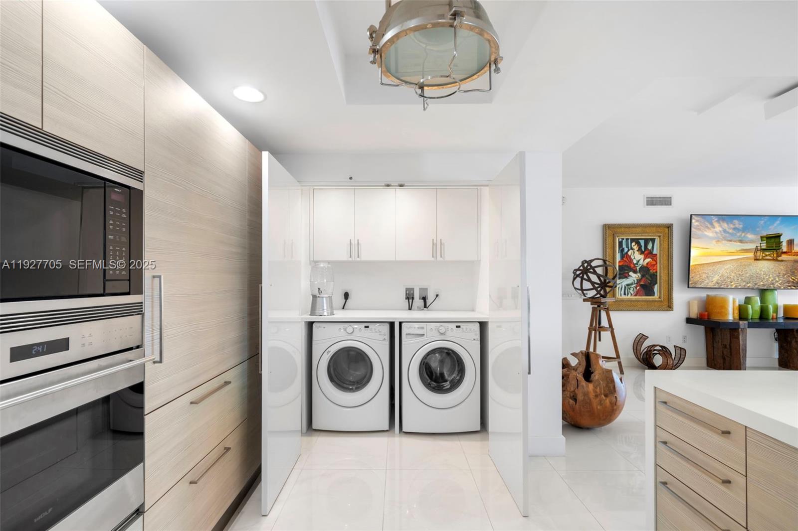 17301 Biscayne Blvd #1803 North Miami Beach, FL 33160