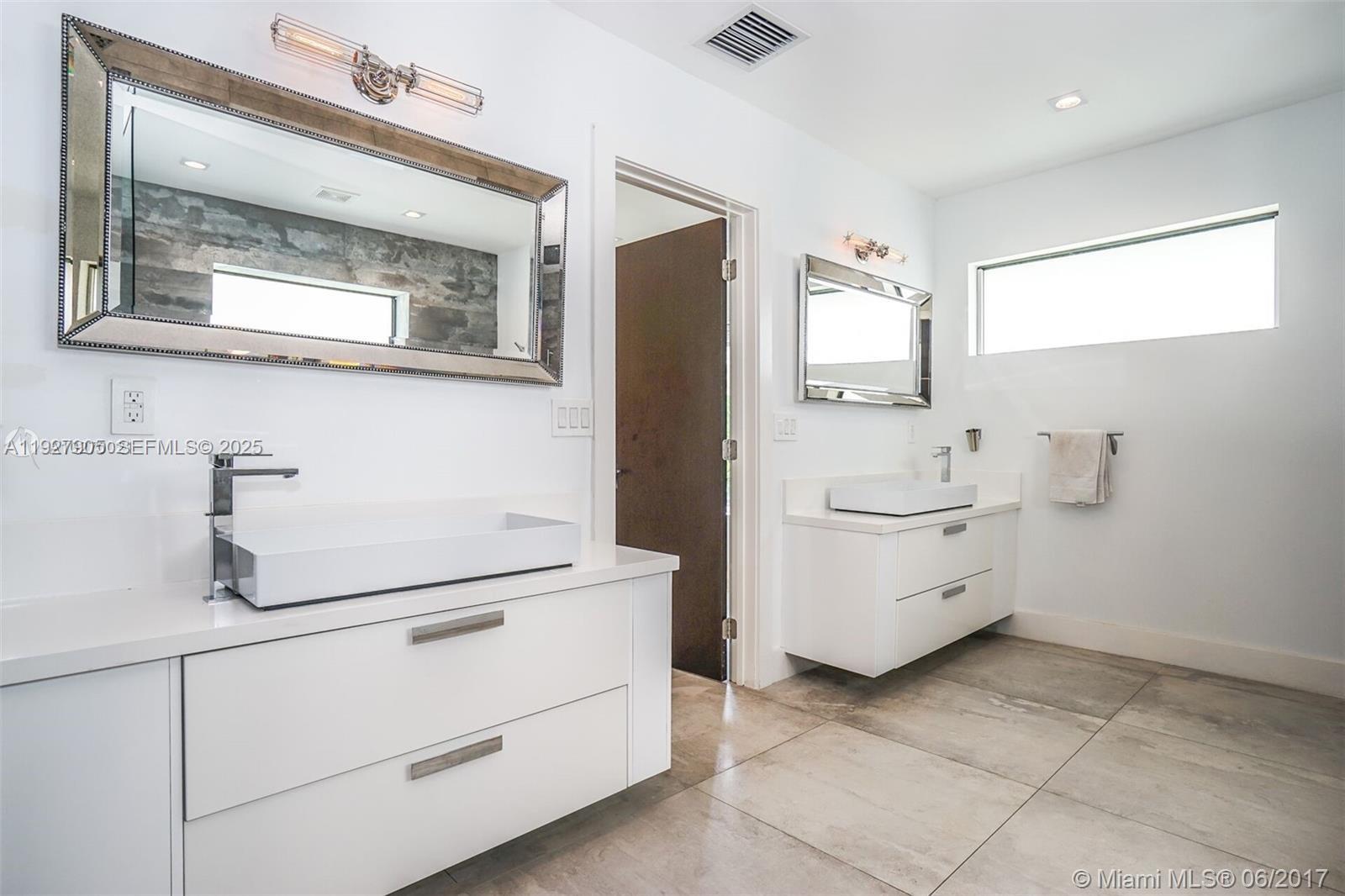 1001 Fairway Dr Miami Beach, FL 33141