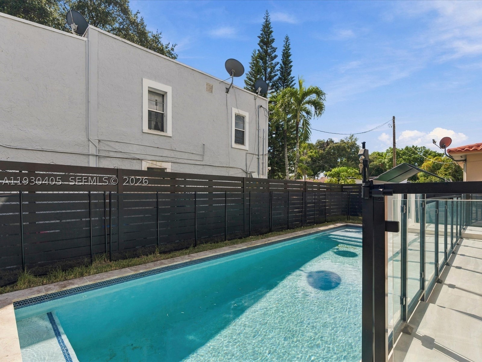 2484 SW 18th St Miami, FL 33145