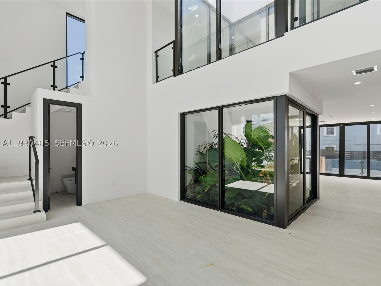 2484 SW 18th St Miami, FL 33145