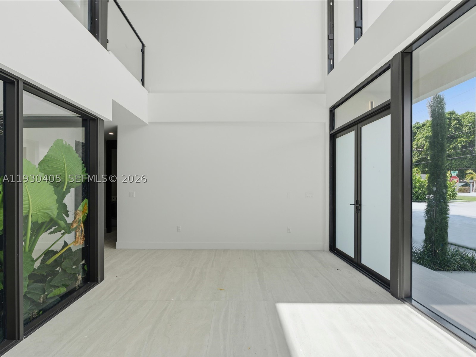2484 SW 18th St Miami, FL 33145