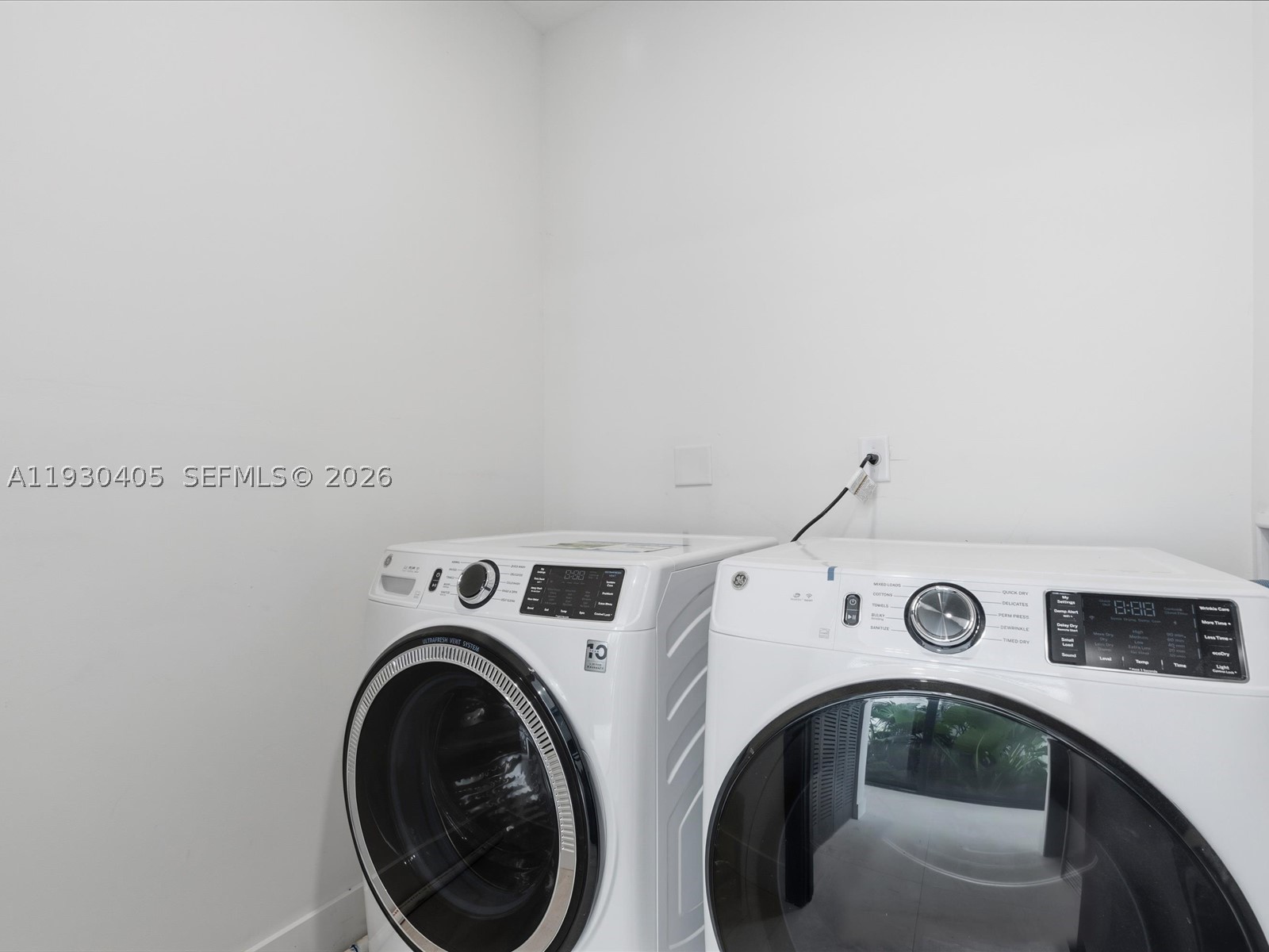 2484 SW 18th St Miami, FL 33145
