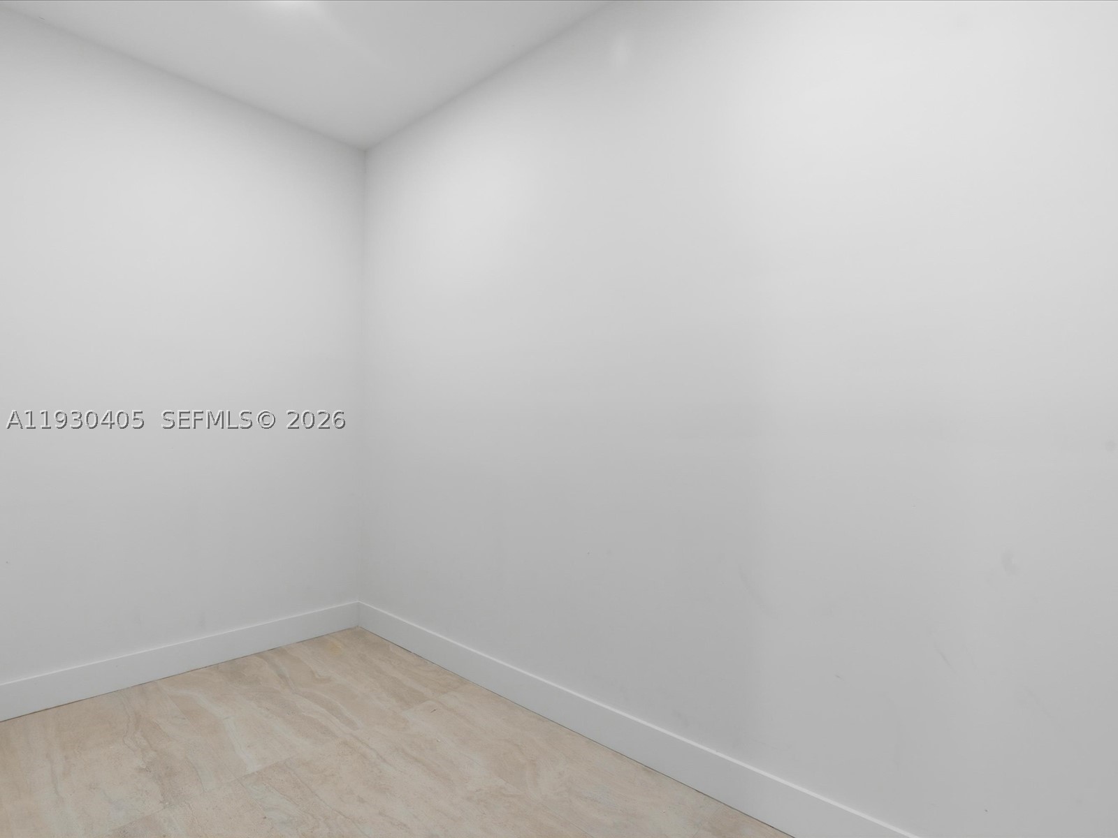 2484 SW 18th St Miami, FL 33145