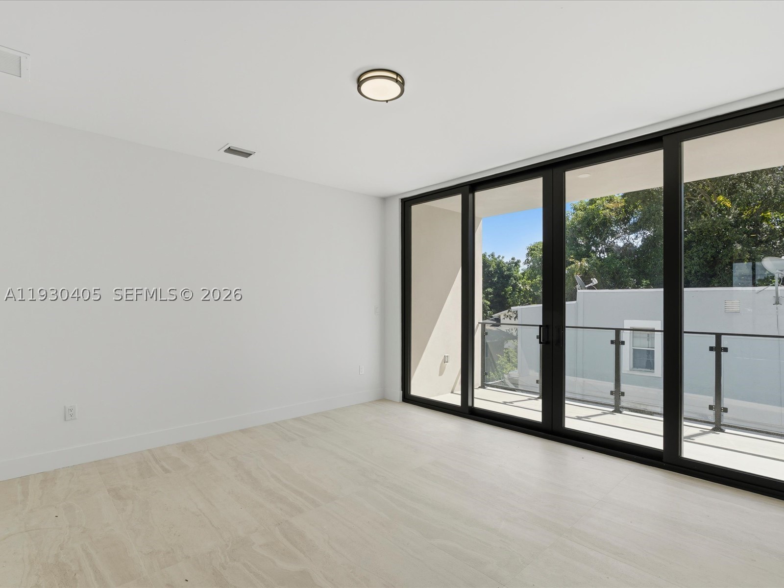 2484 SW 18th St Miami, FL 33145