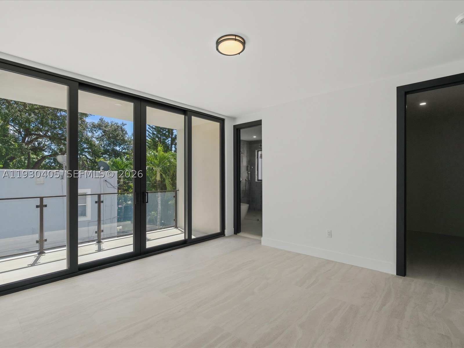 2484 SW 18th St Miami, FL 33145