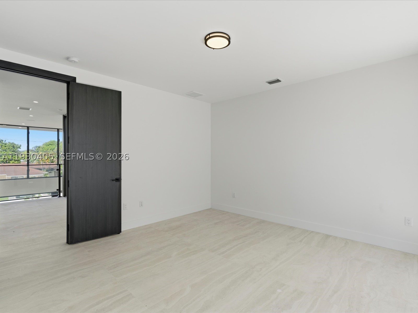 2484 SW 18th St Miami, FL 33145