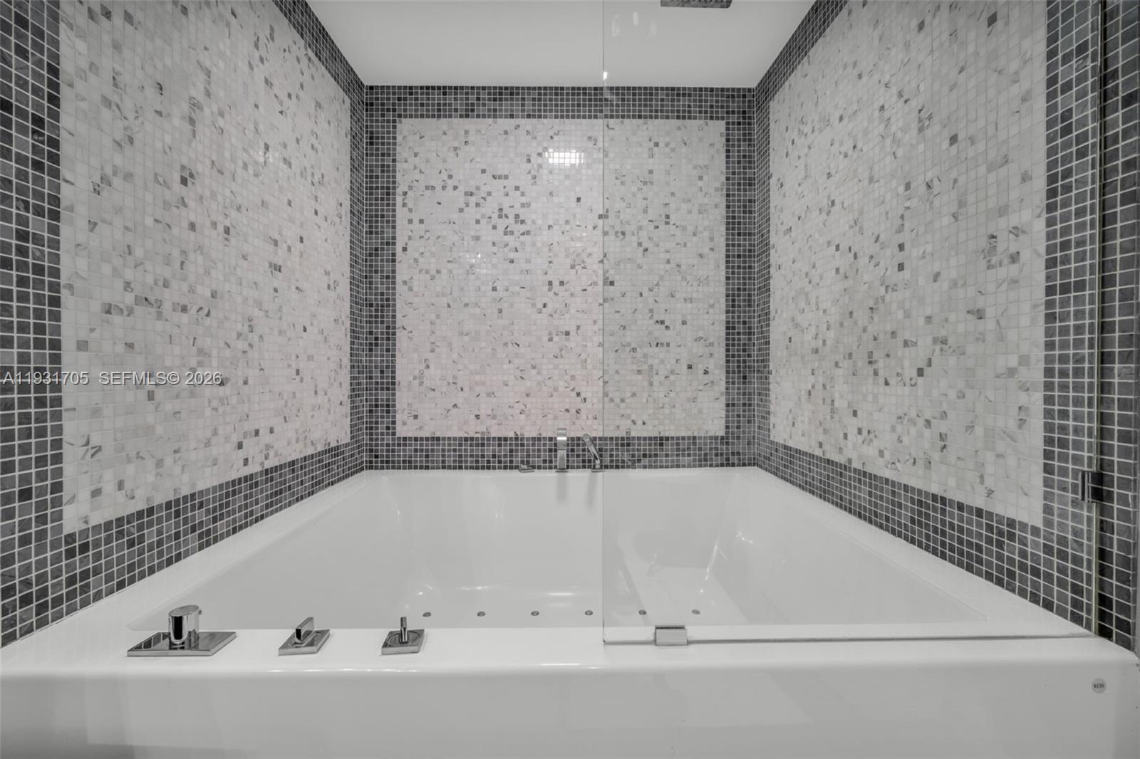 image Epic West Condo23