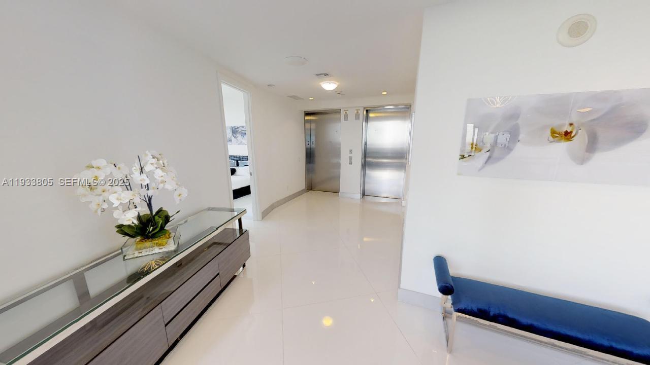 18555 Collins Ave #4604 Miami Beach, FL 33160