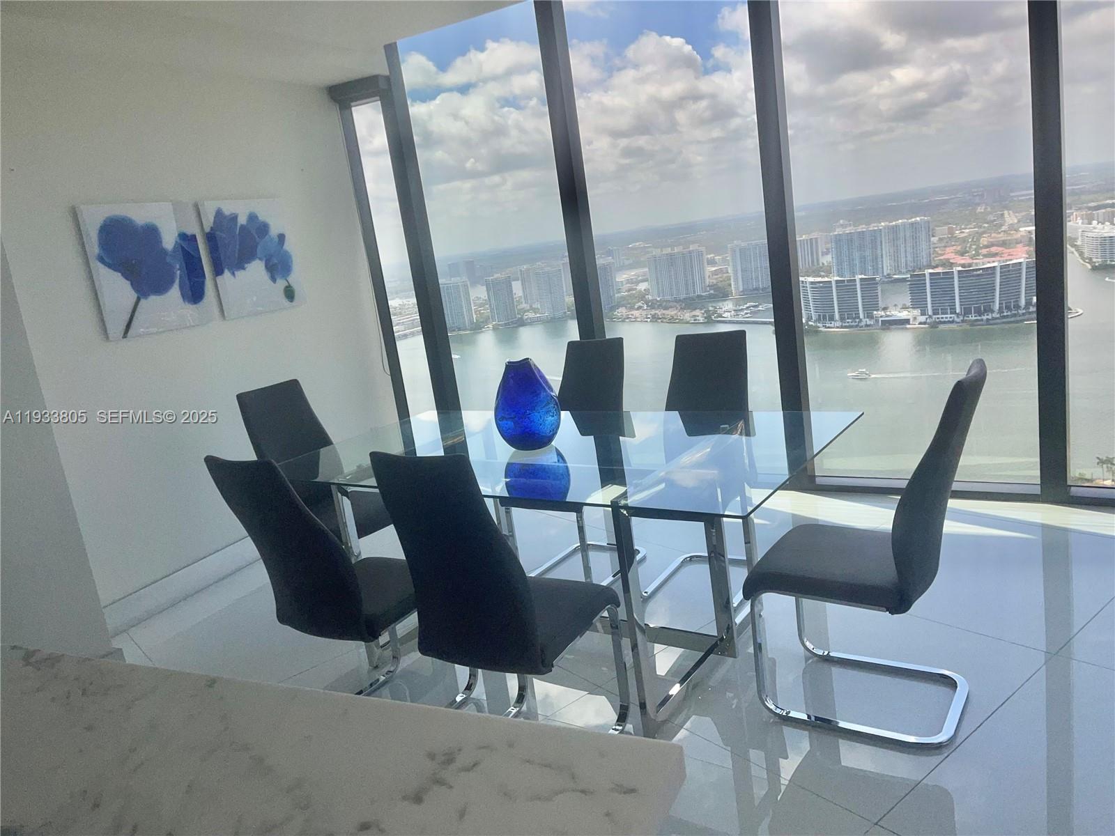 18555 Collins Ave #4604 Miami Beach, FL 33160