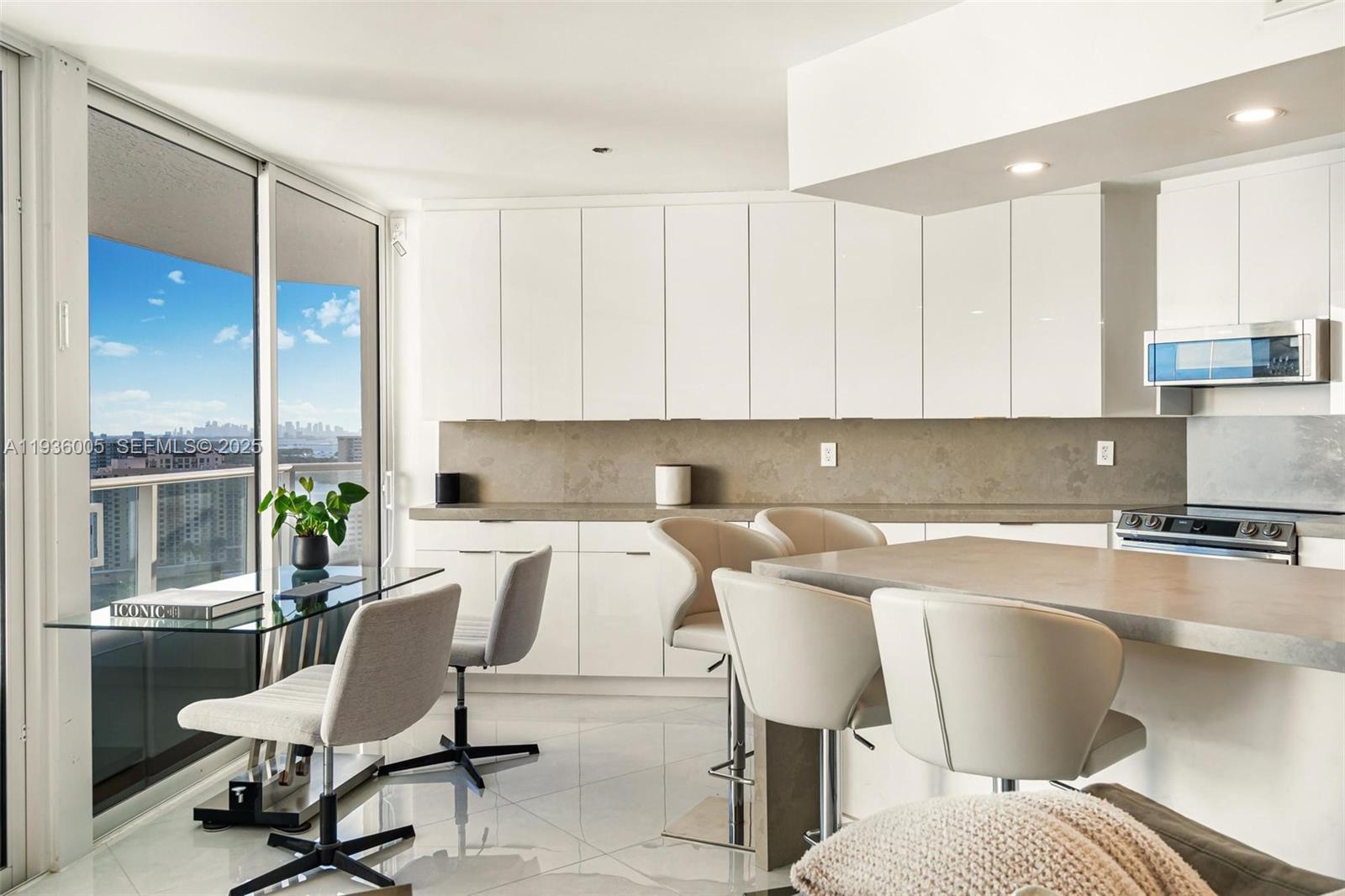 16485 Collins Ave #2438 Sunny Isles Beach, FL 33160