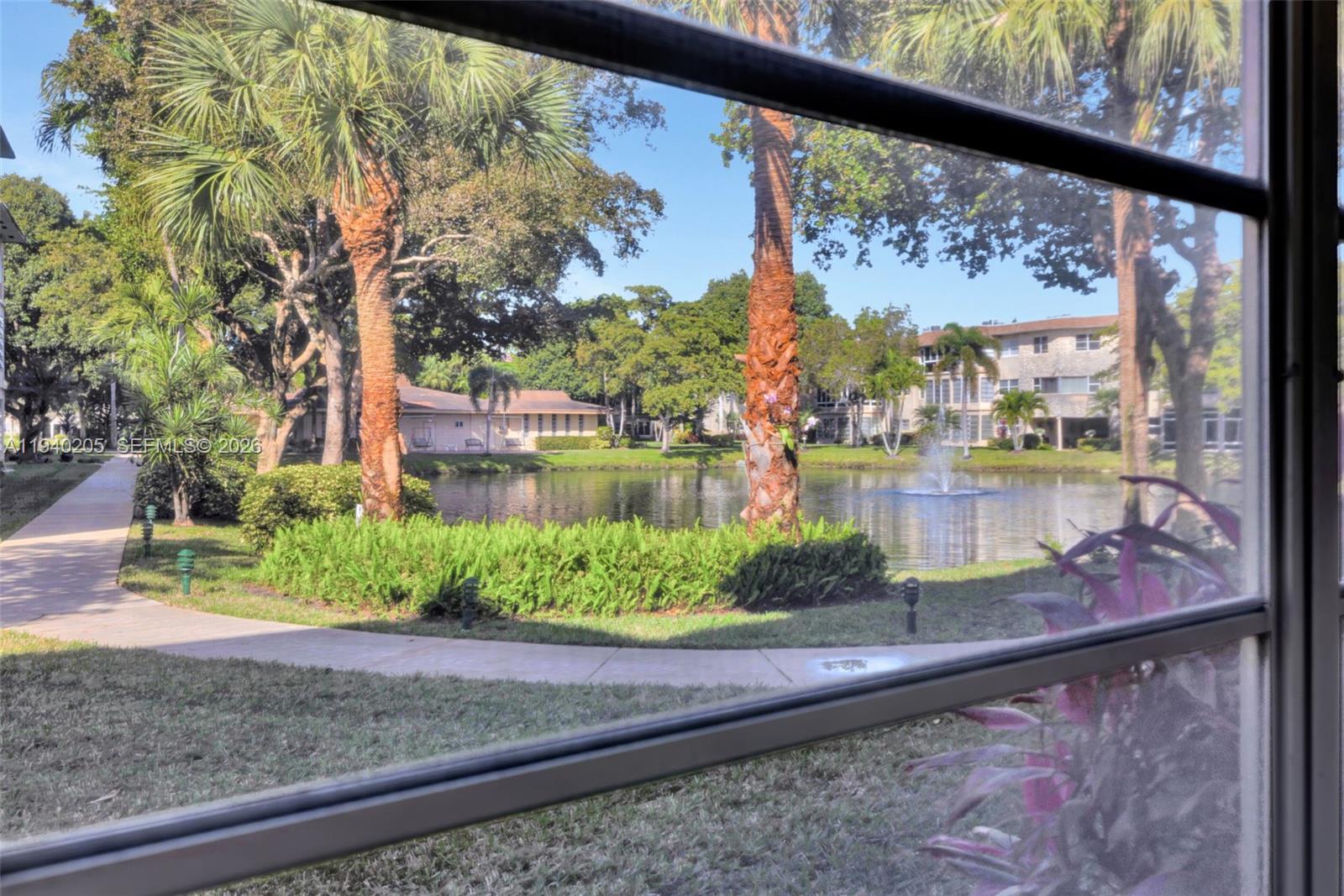 3431 NW 50th Ave #113 Lauderdale Lakes, FL 33319