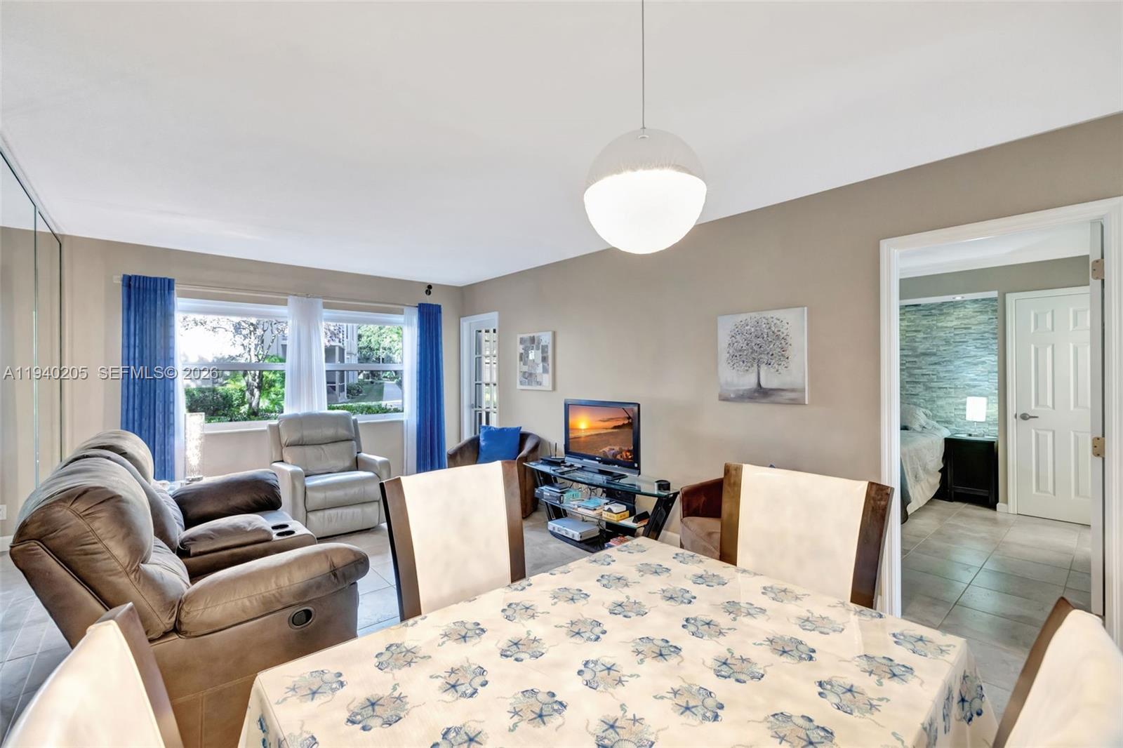 3431 NW 50th Ave #113 Lauderdale Lakes, FL 33319