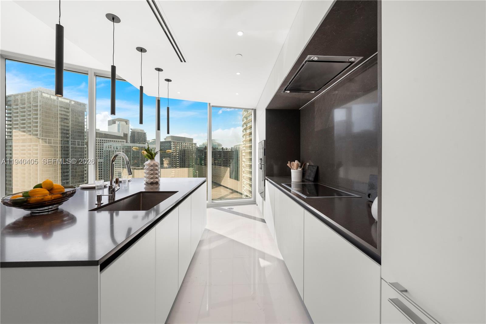 image Aston Martin Residences9