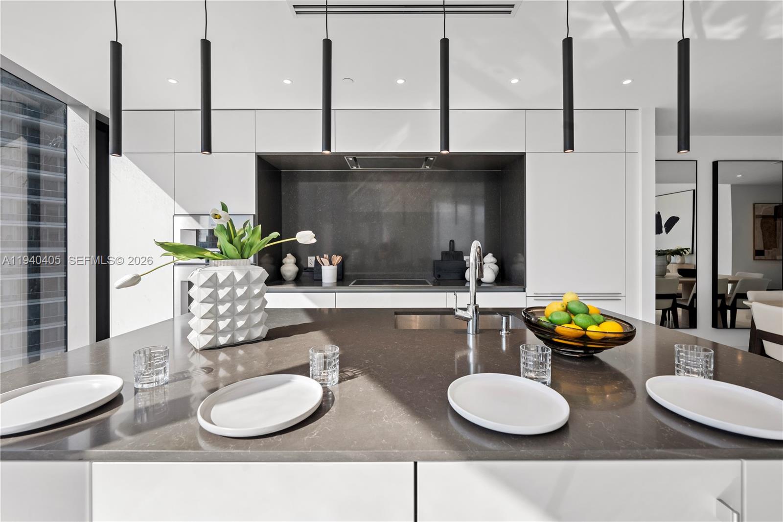 image Aston Martin Residences11