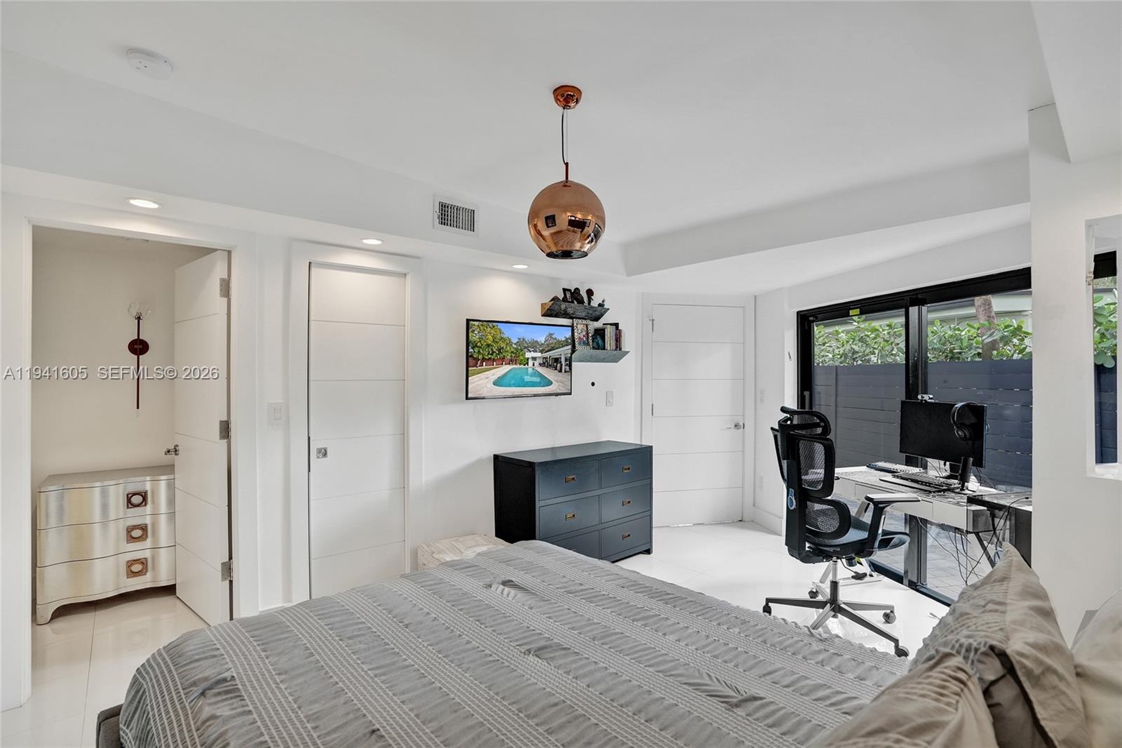 19130 NE 21st Ave North Miami Beach, FL 33179