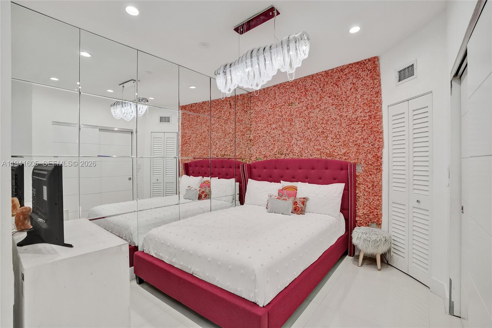 19130 NE 21st Ave North Miami Beach, FL 33179