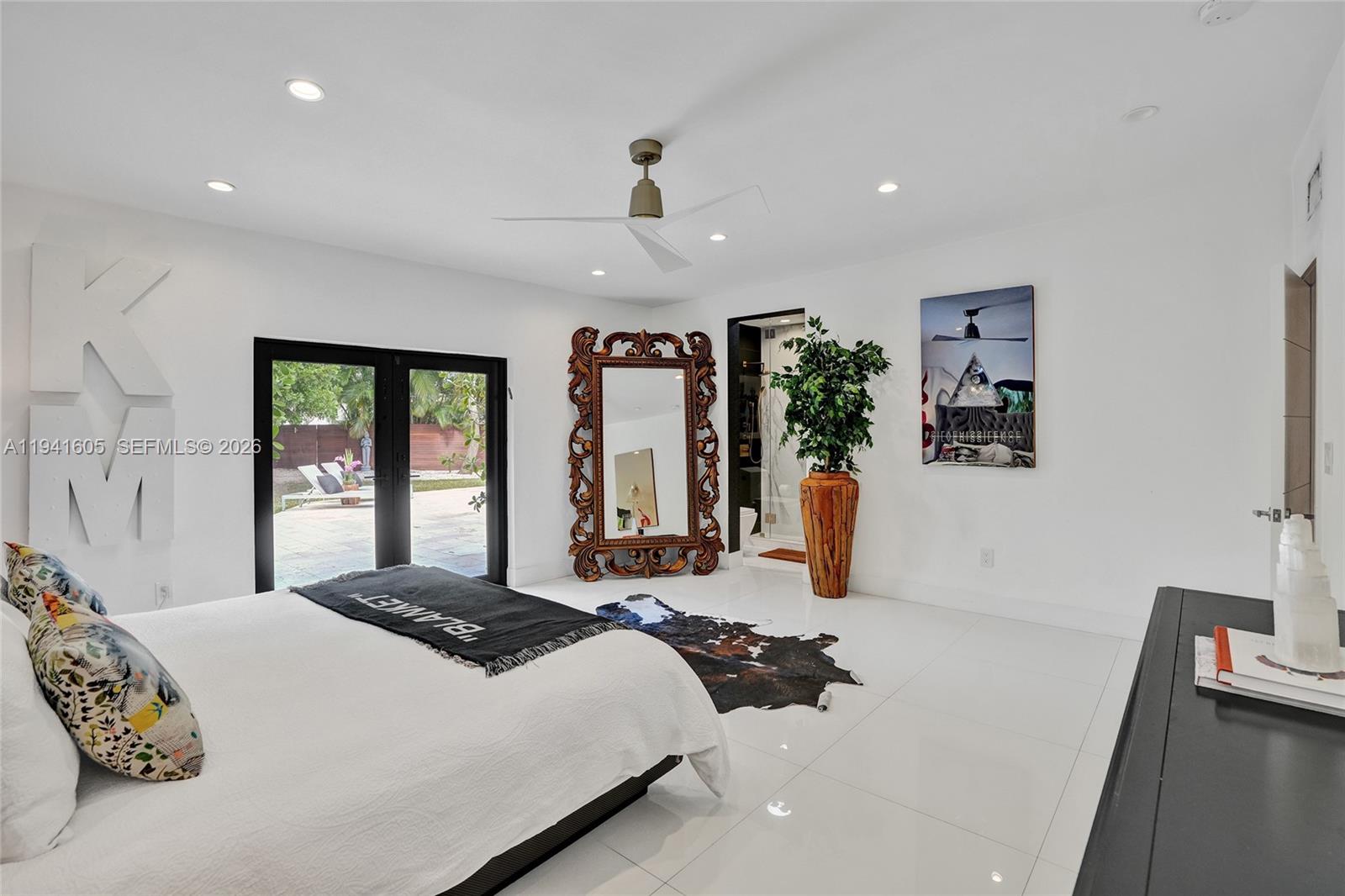 19130 NE 21st Ave North Miami Beach, FL 33179