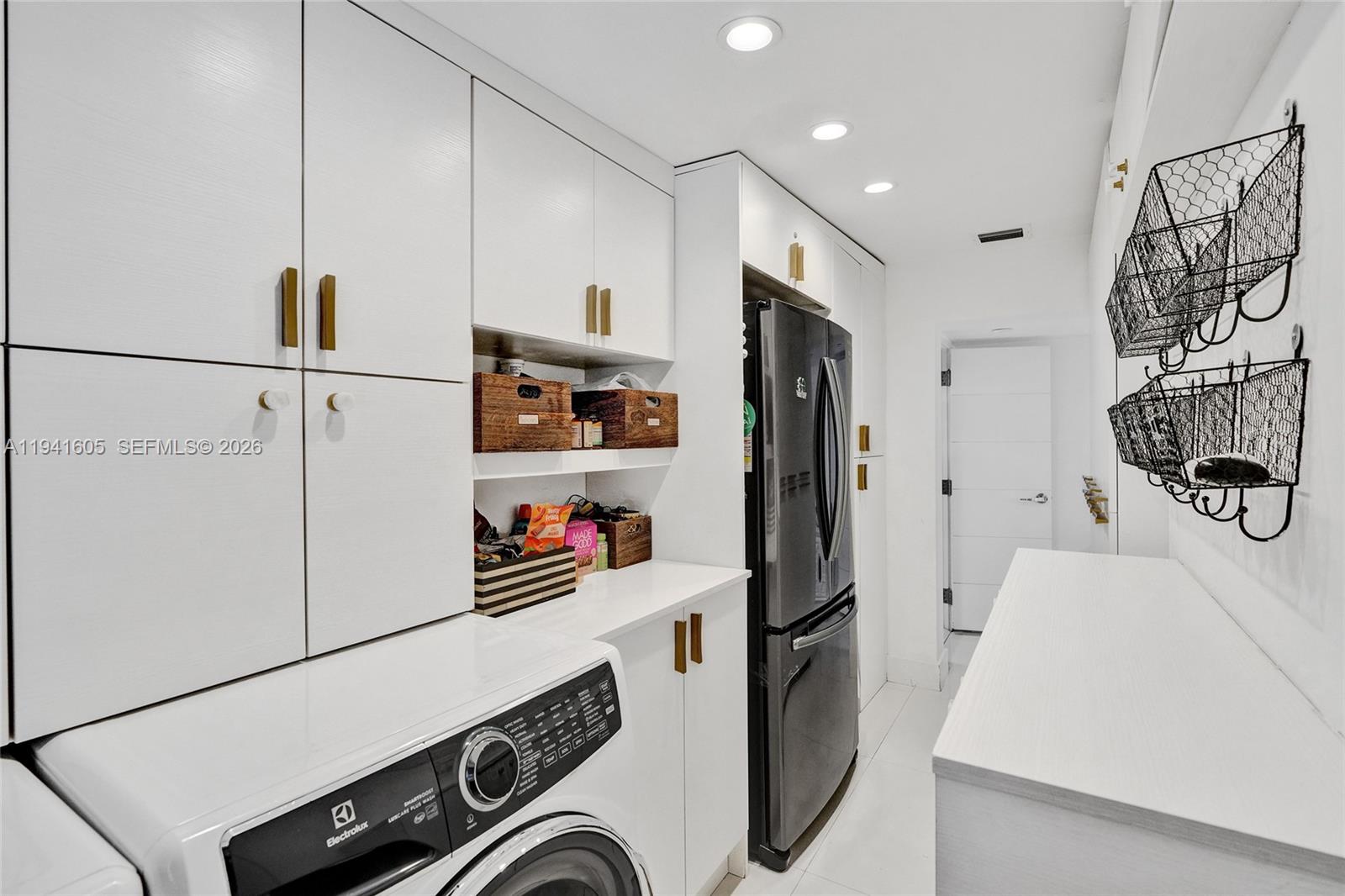 19130 NE 21st Ave North Miami Beach, FL 33179