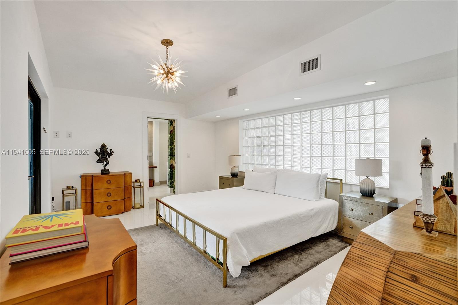 19130 NE 21st Ave North Miami Beach, FL 33179