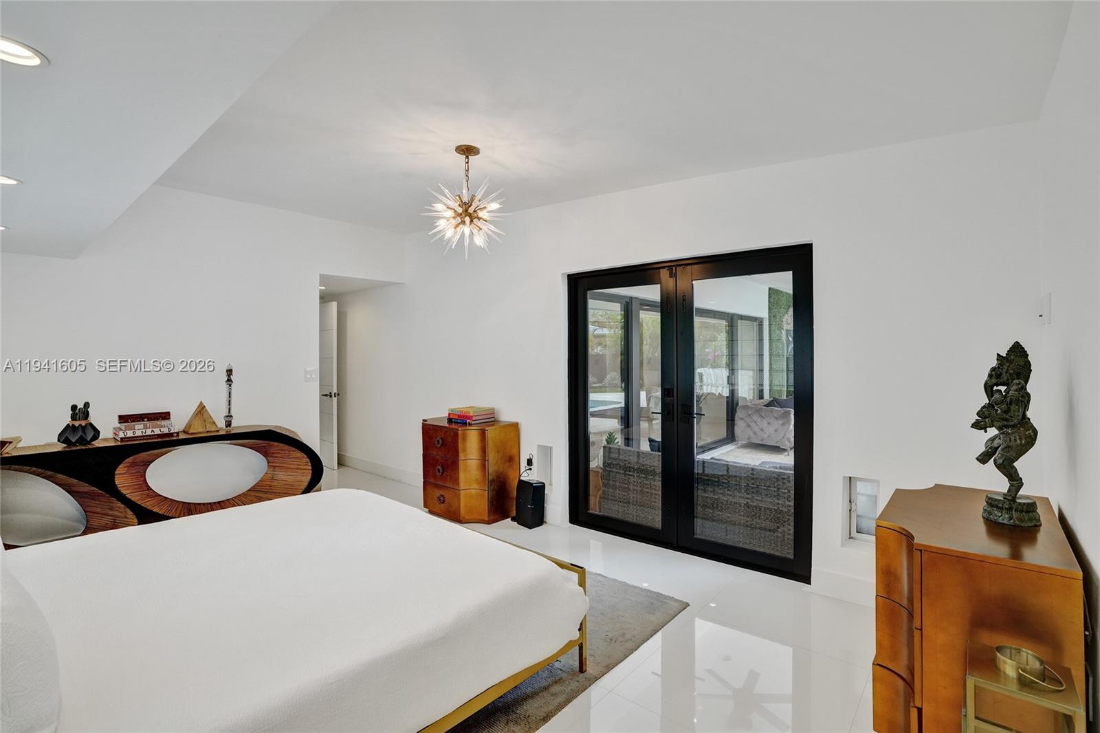 19130 NE 21st Ave North Miami Beach, FL 33179